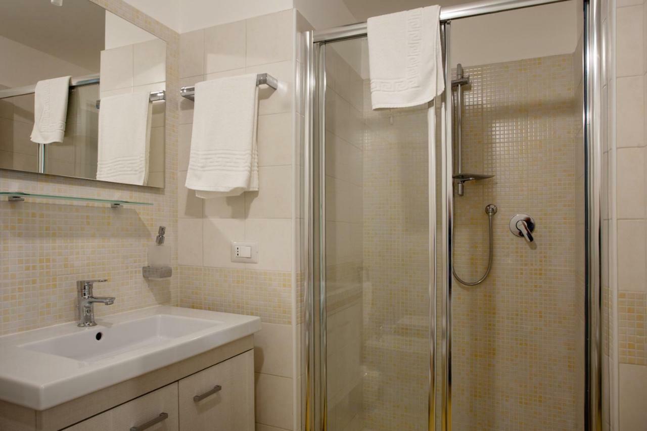 B&B A Due Passi Dal Mare Catona Di Reggio Calabria Ngoại thất bức ảnh