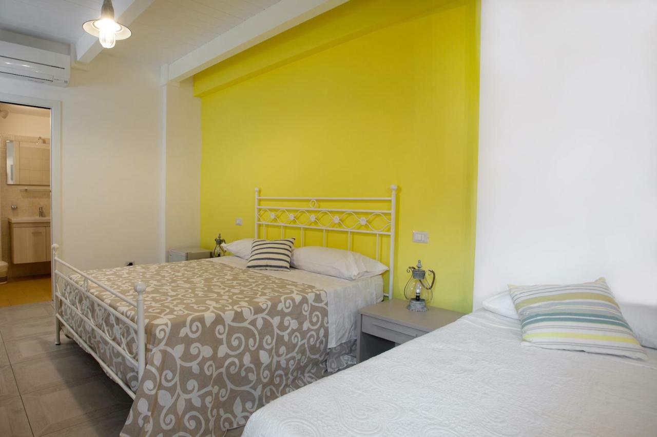 B&B A Due Passi Dal Mare Catona Di Reggio Calabria Ngoại thất bức ảnh